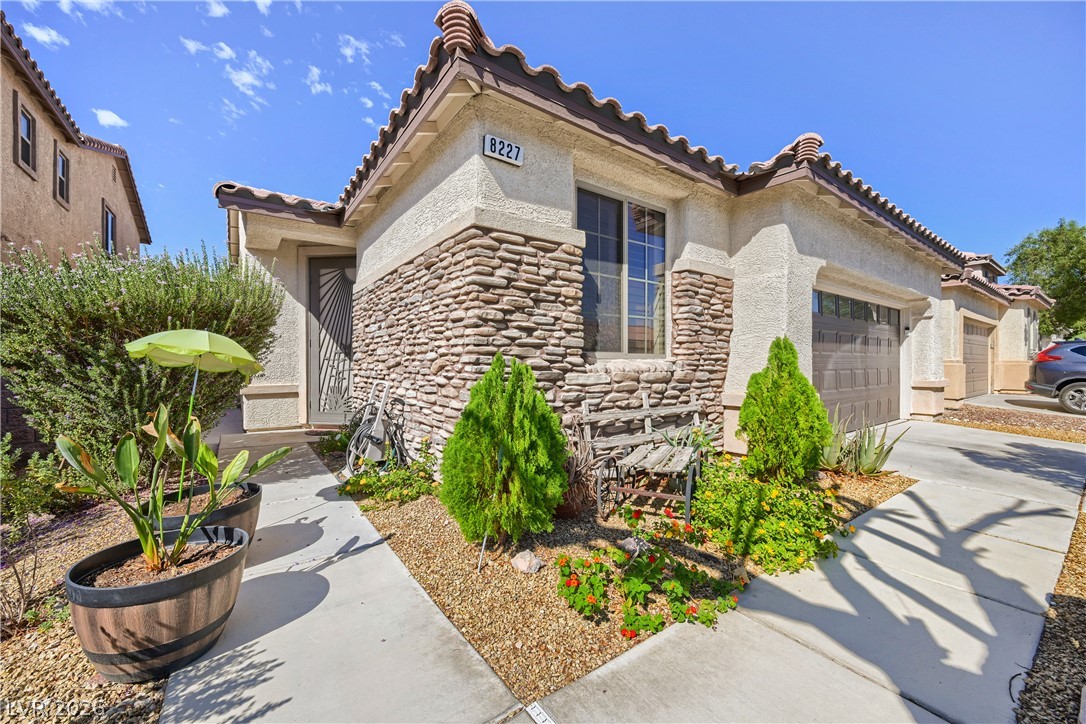 8227 Oasis Bloom Street Property Photo 2