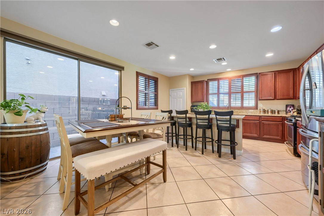 8227 Oasis Bloom Street Property Photo 15