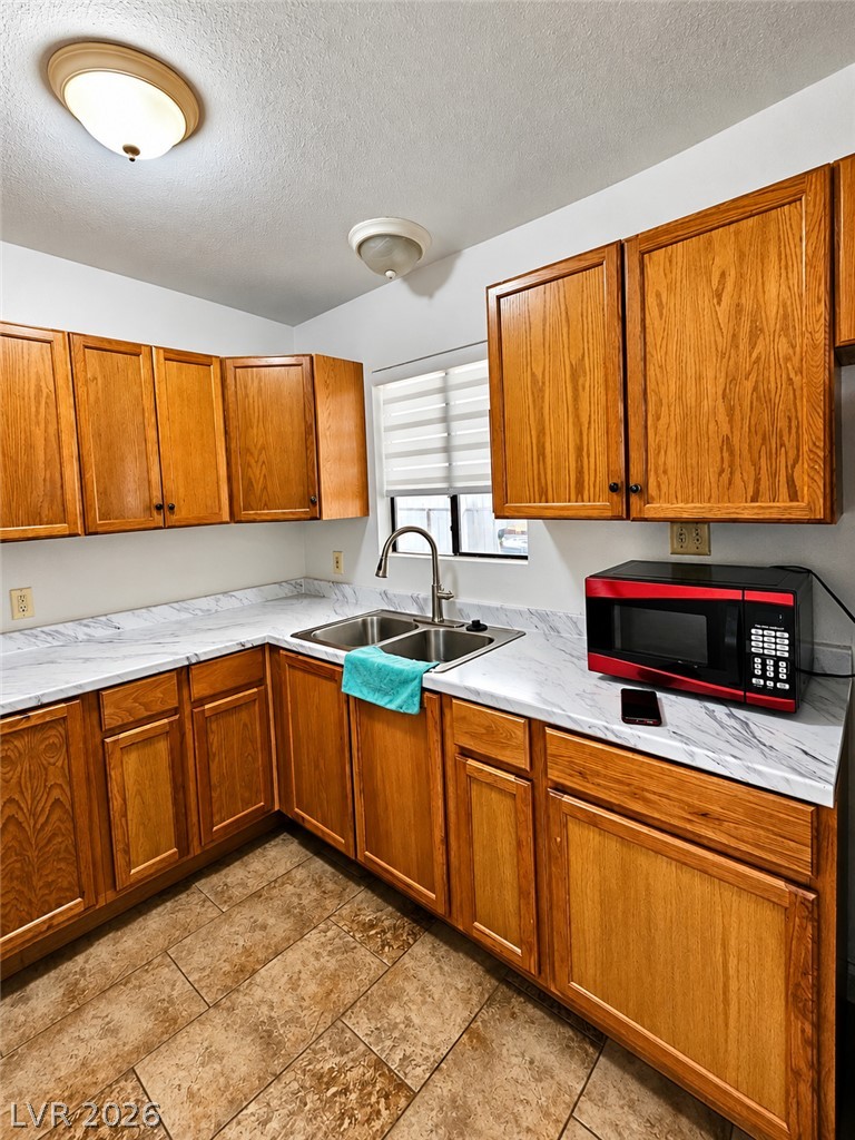 4404 Avondale Avenue Property Photo 16
