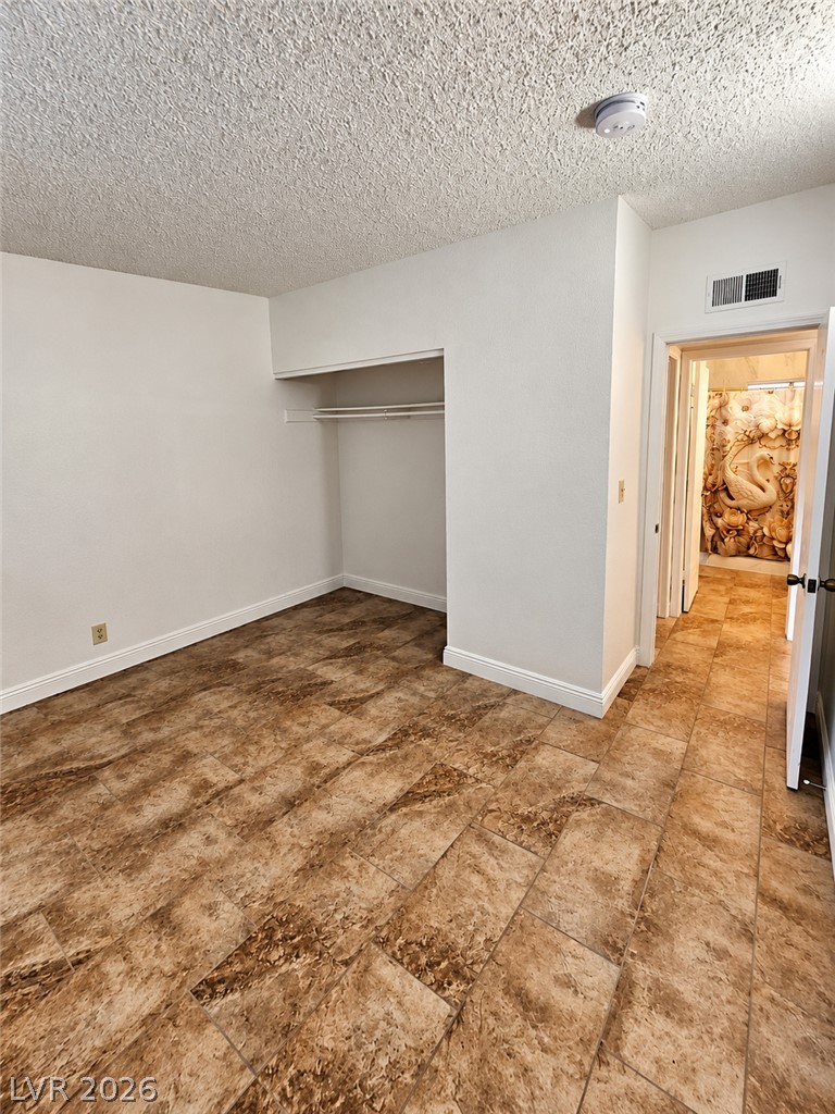 4404 Avondale Avenue Property Photo 17