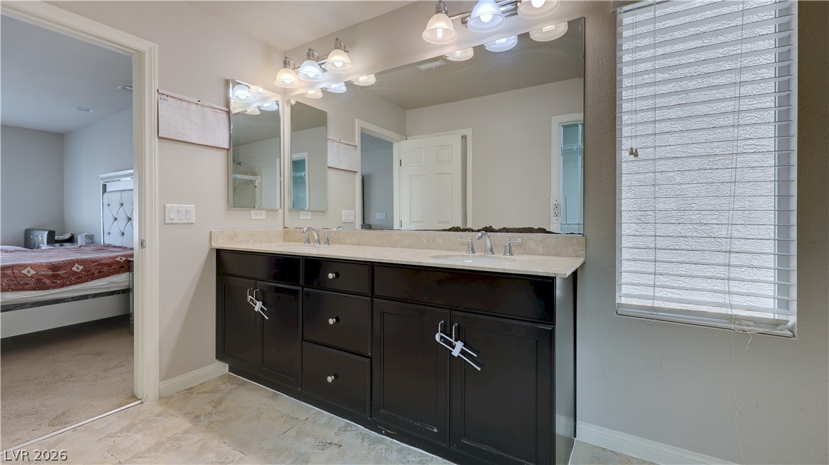 8109 Russell Creek Court Property Photo 24