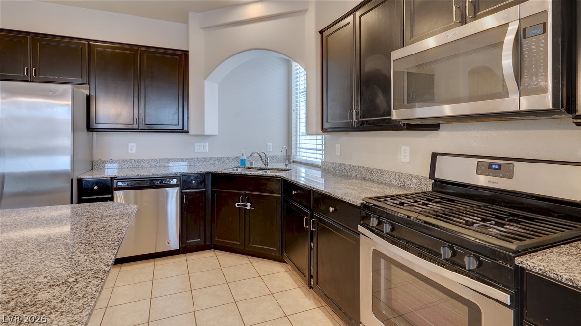 8109 Russell Creek Court Property Photo 25