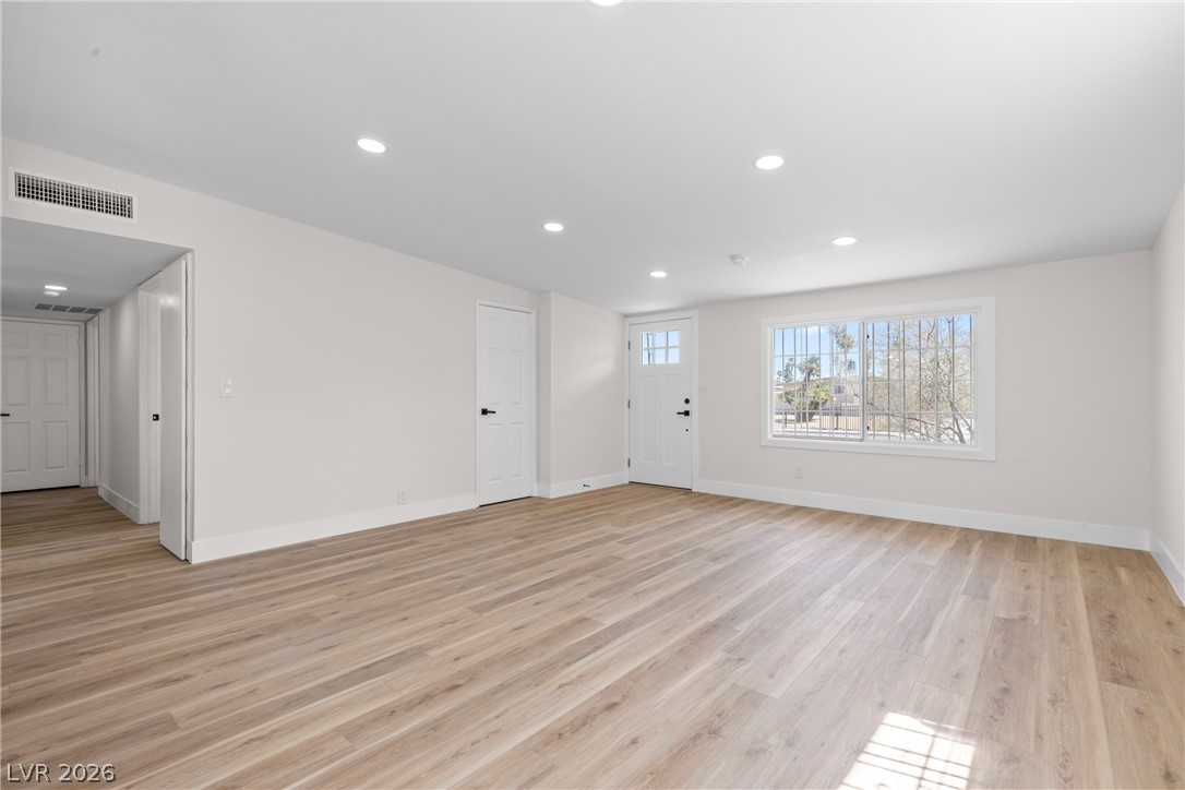1612 Palora Avenue Property Photo 6