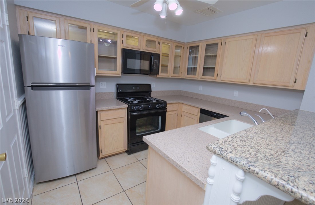 2112 Willowbury Drive C Property Photo 9