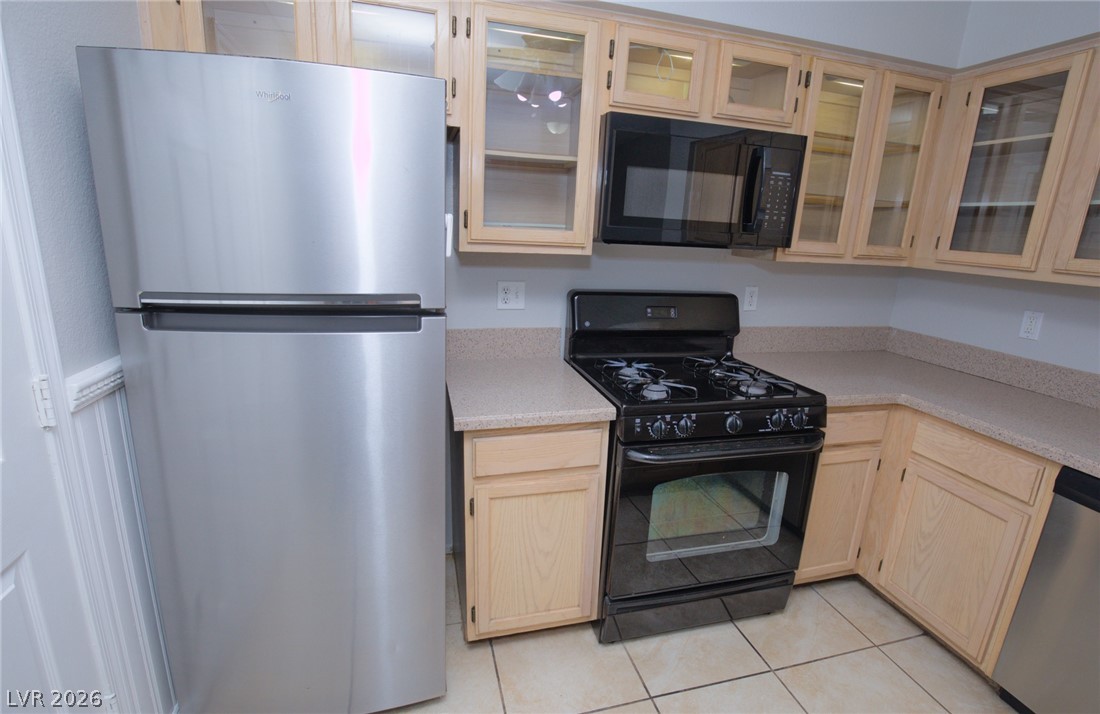 2112 Willowbury Drive C Property Photo 10