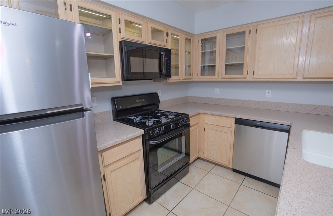 2112 Willowbury Drive C Property Photo 11