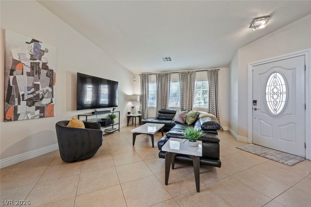 70 Tower Mustard Court Property Photo 2