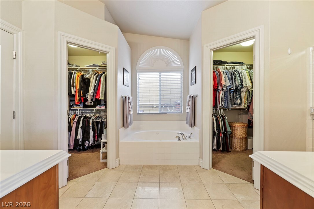 70 Tower Mustard Court Property Photo 9