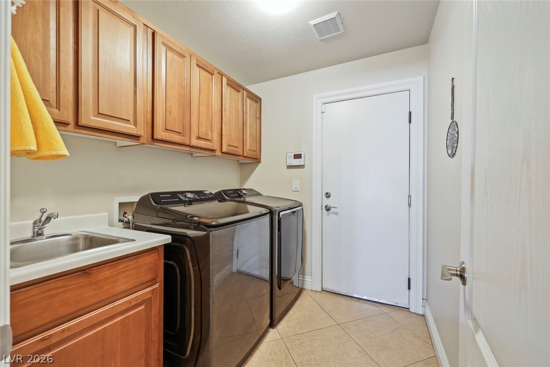 70 Tower Mustard Court Property Photo 14