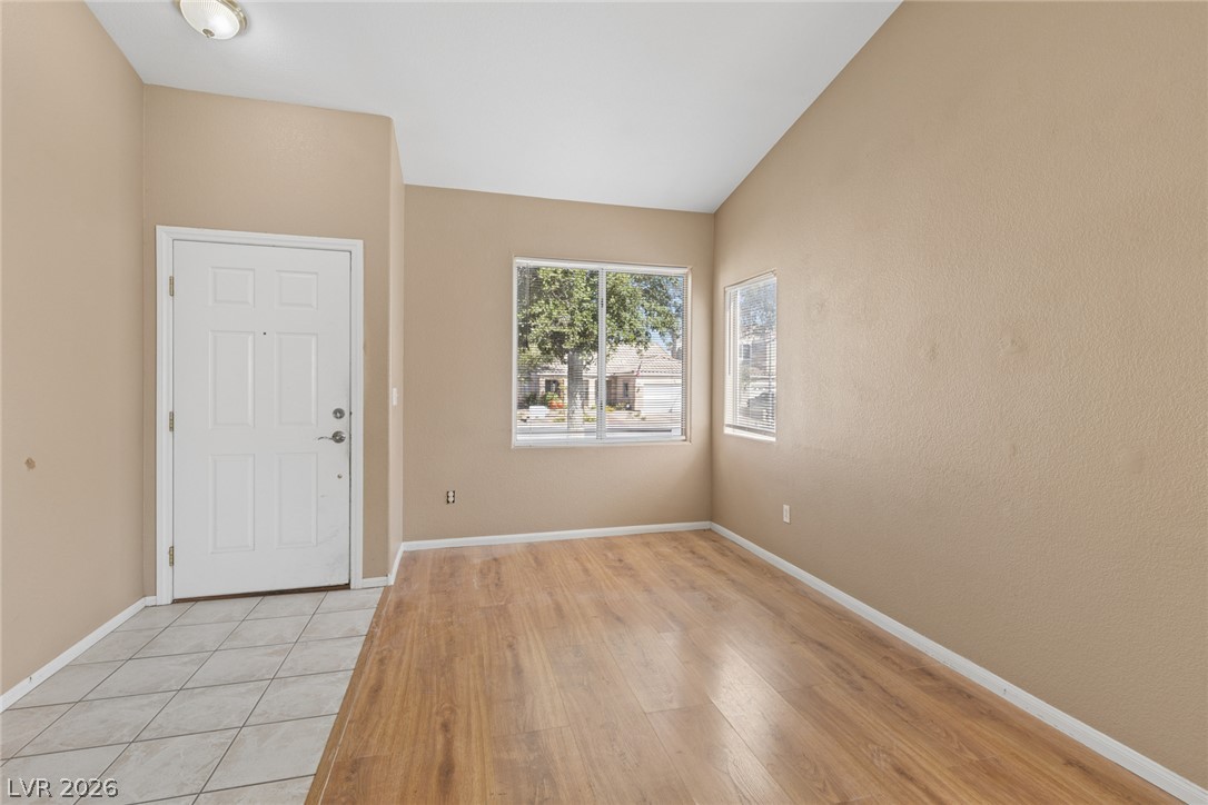 1563 Pimlico Hills Street Property Photo 3