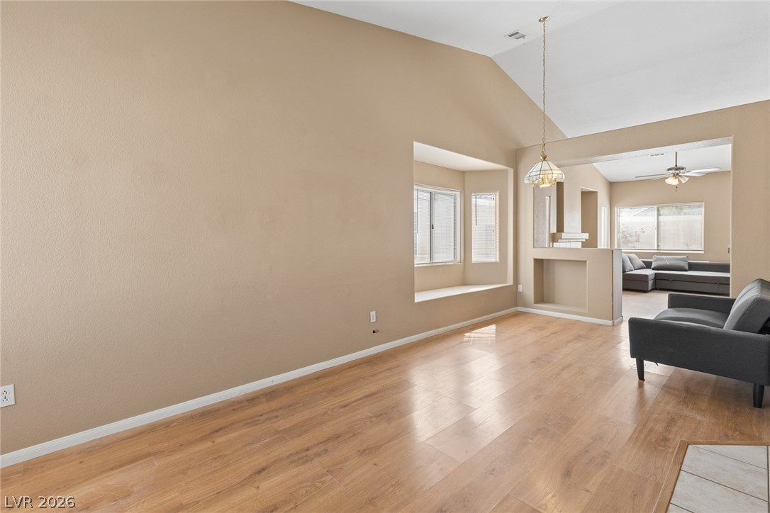 1563 Pimlico Hills Street Property Photo 5