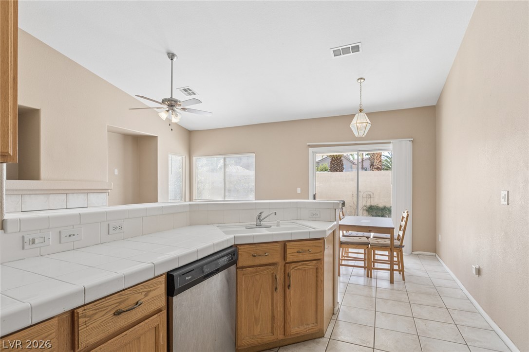 1563 Pimlico Hills Street Property Photo 22