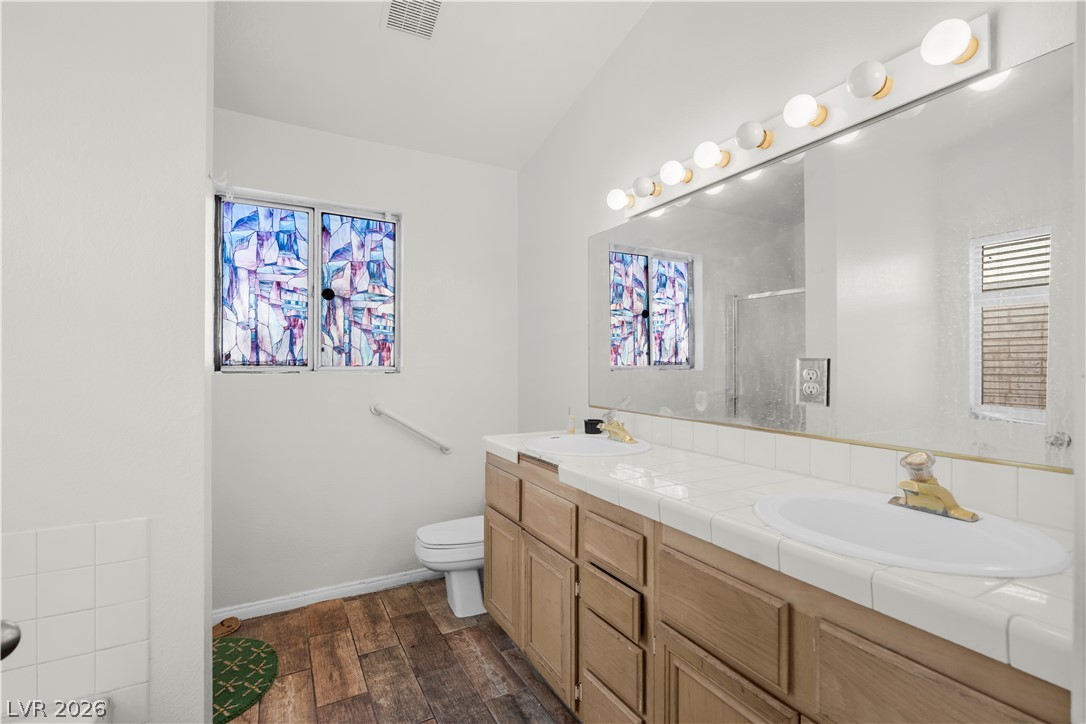 6576 Goldencreek Way Property Photo 19