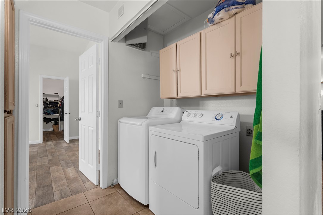 6576 Goldencreek Way Property Photo 26