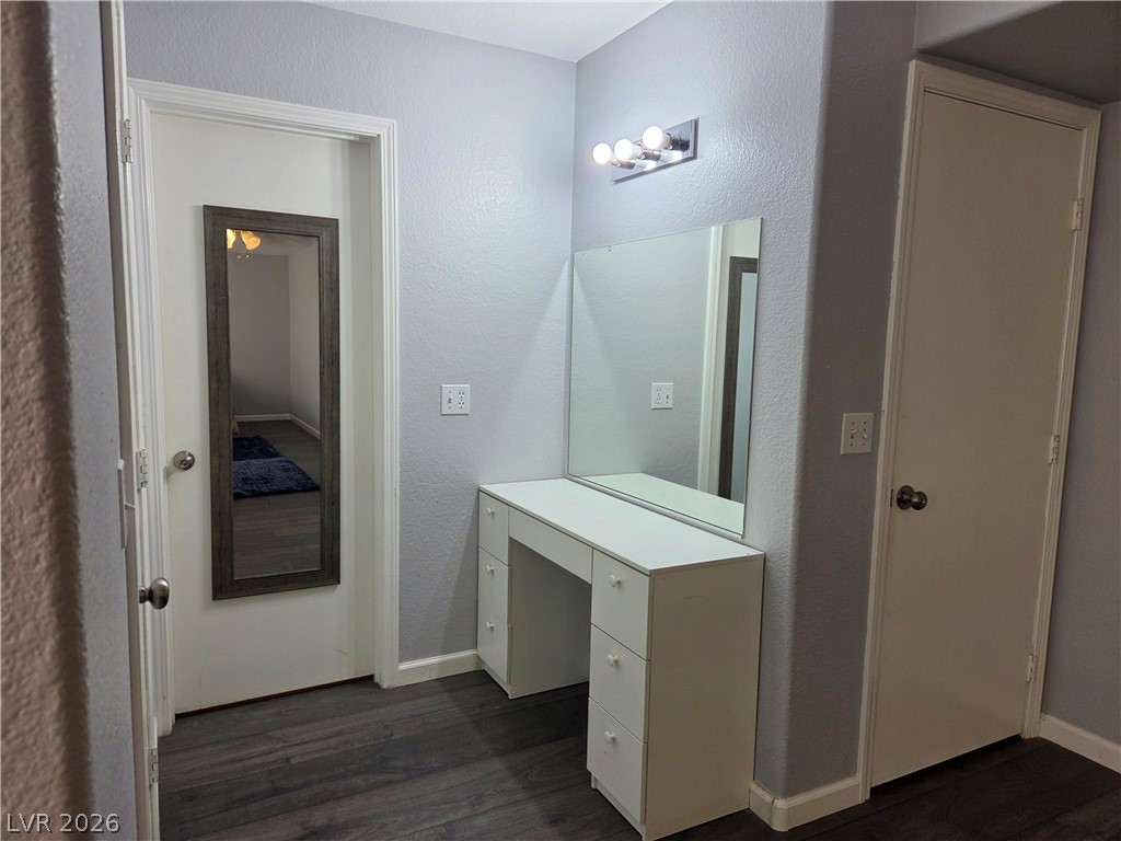 7561 Glowing Ember Court 101 Property Photo 8