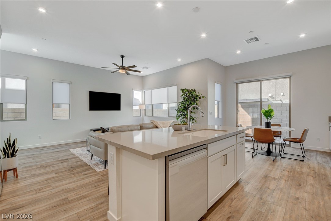 3354 Via Strada Street Property Photo 8