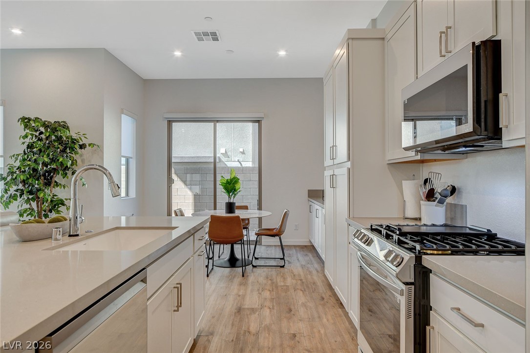 3354 Via Strada Street Property Photo 14