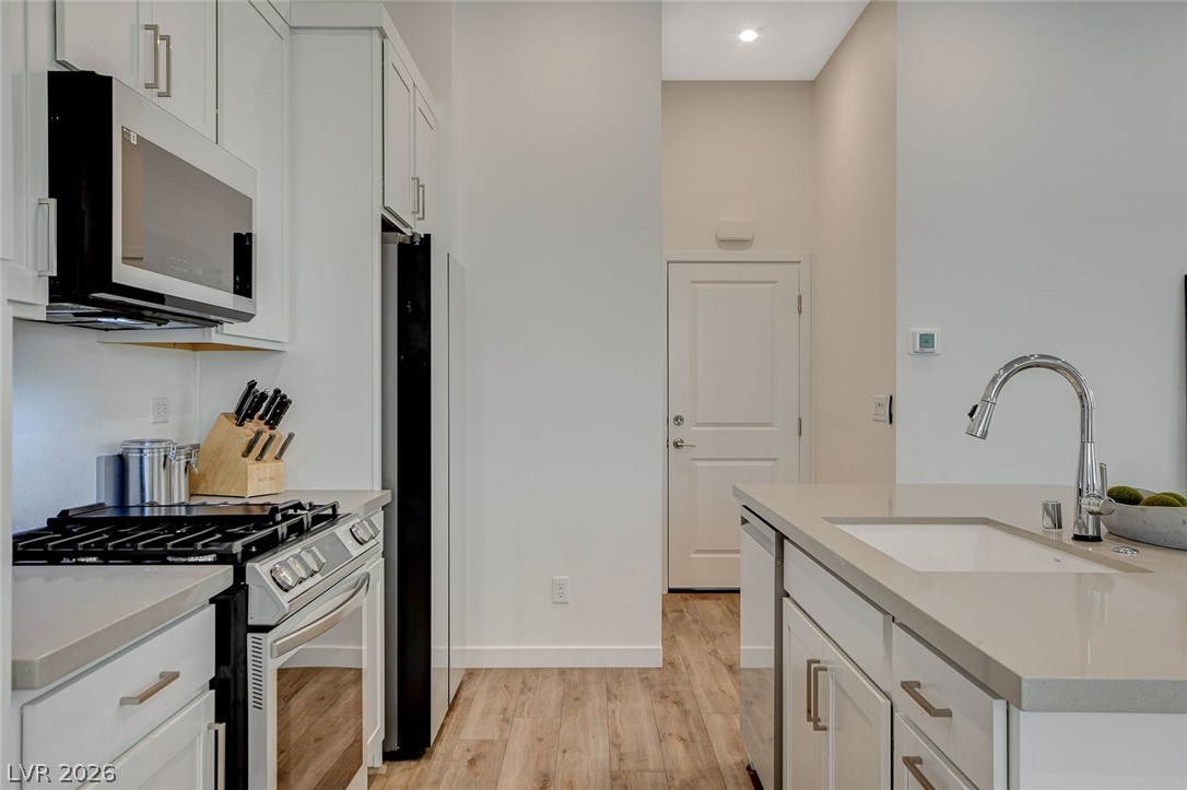 3354 Via Strada Street Property Photo 15