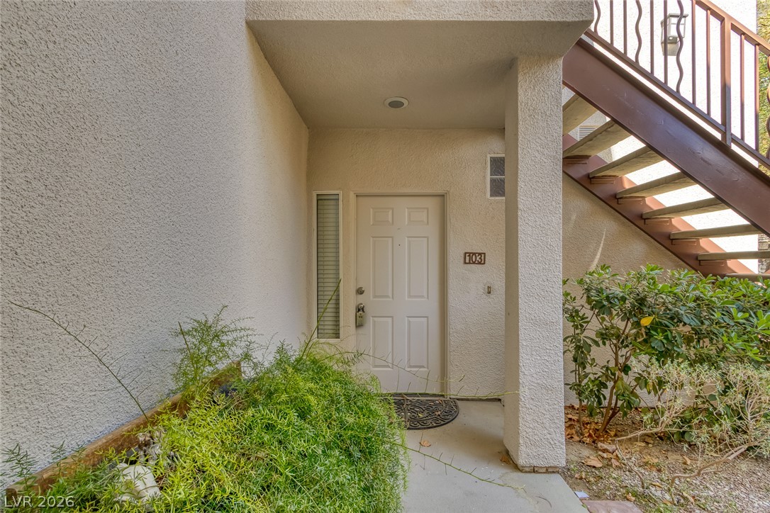 912 Duckhorn Court 103 Property Photo 4