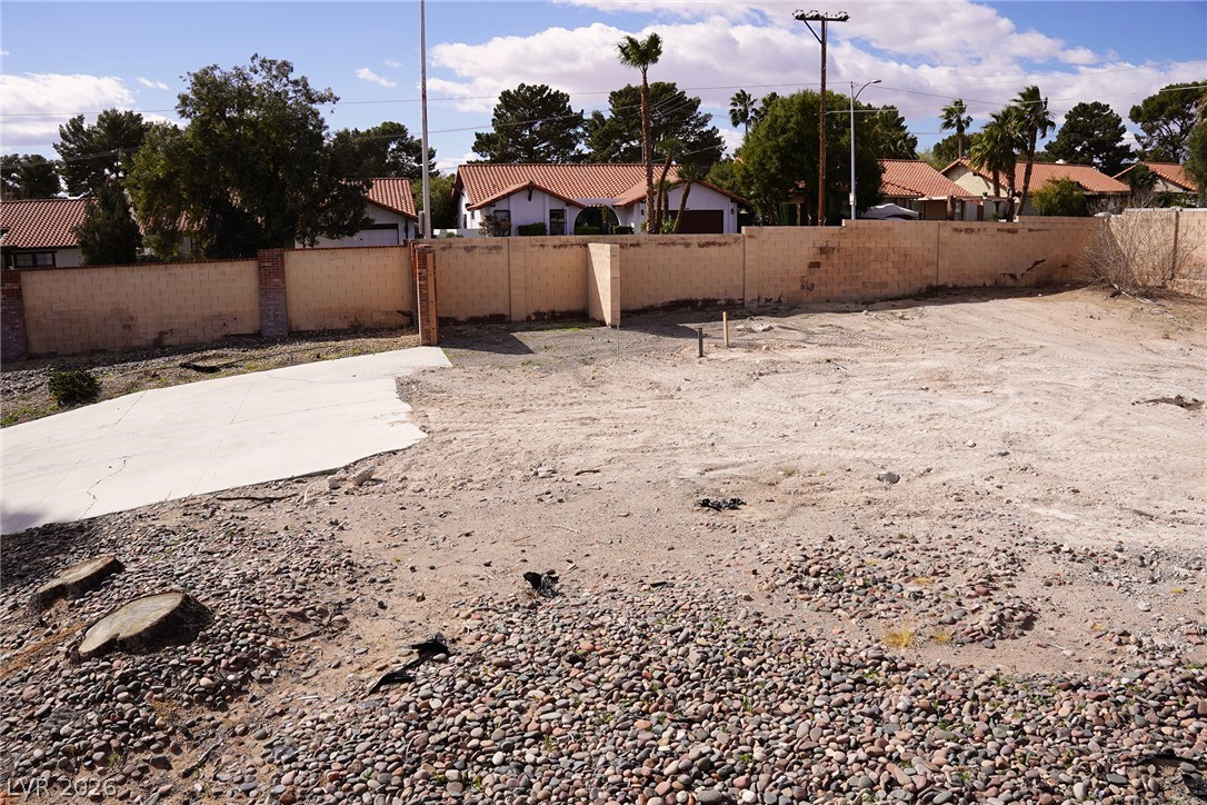 1608 Eaton Drive Property Photo 4