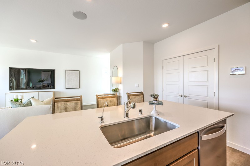 905 Alethea River Avenue Property Photo 16