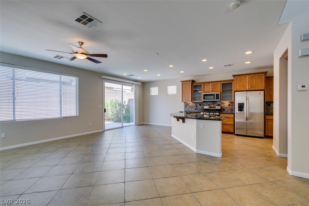 2312 Malaga Peak Property Photo 4