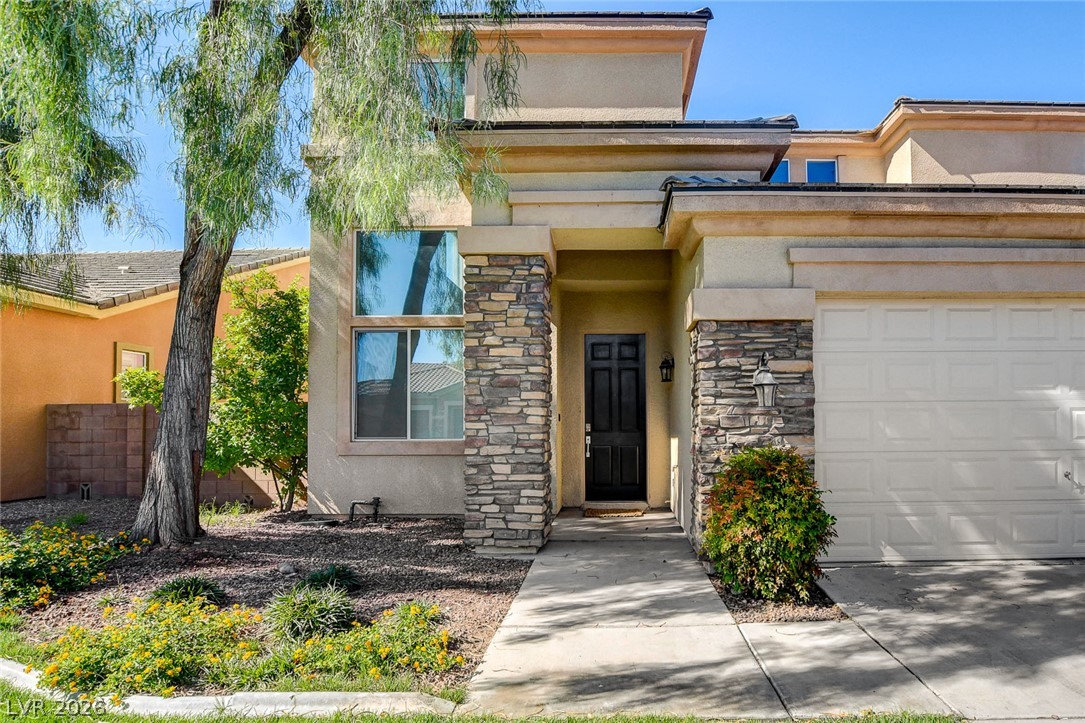 2411 Winter Cliffs Street Property Photo 4