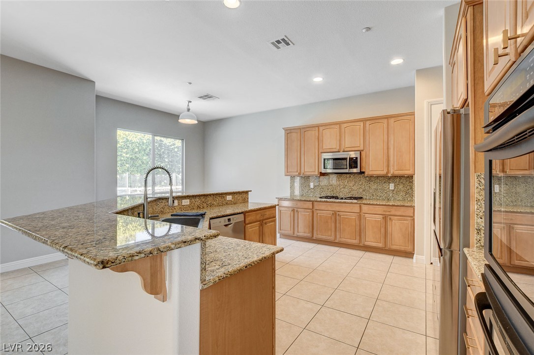 2411 Winter Cliffs Street Property Photo 18