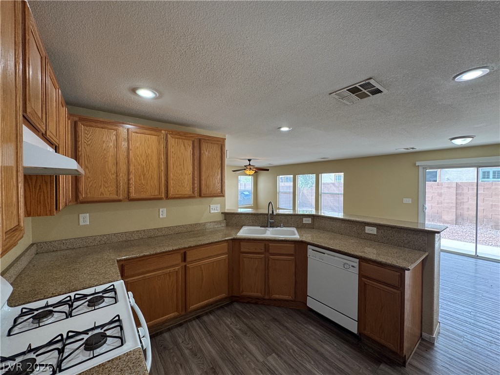 128 Snow Dome Avenue Property Photo 11