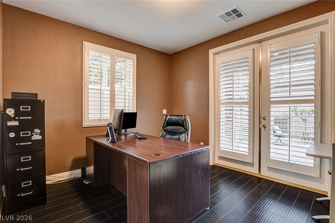 10671 Capesthorne Way Property Photo 15