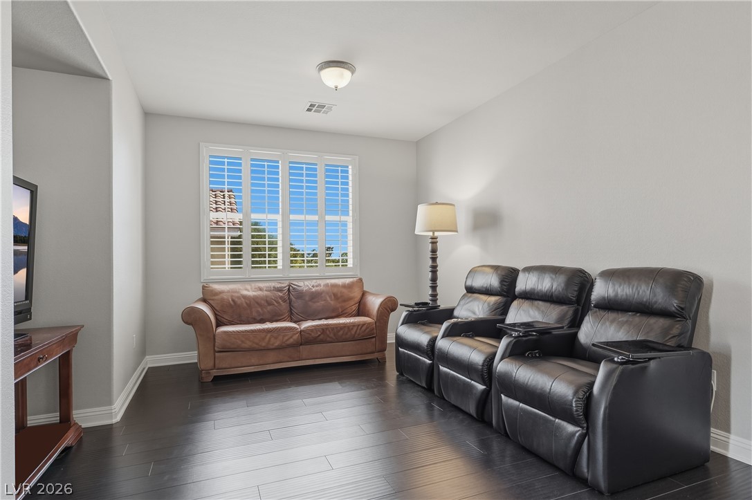 10671 Capesthorne Way Property Photo 27