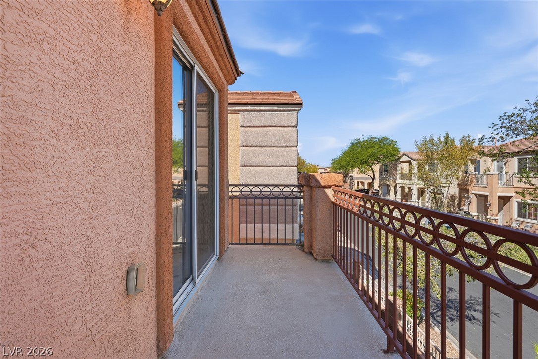6335 Cheval Lake Way Property Photo 17
