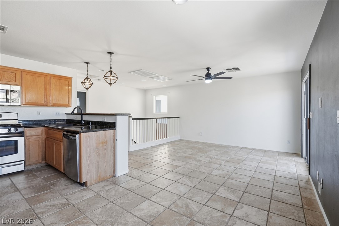 6335 Cheval Lake Way Property Photo 21