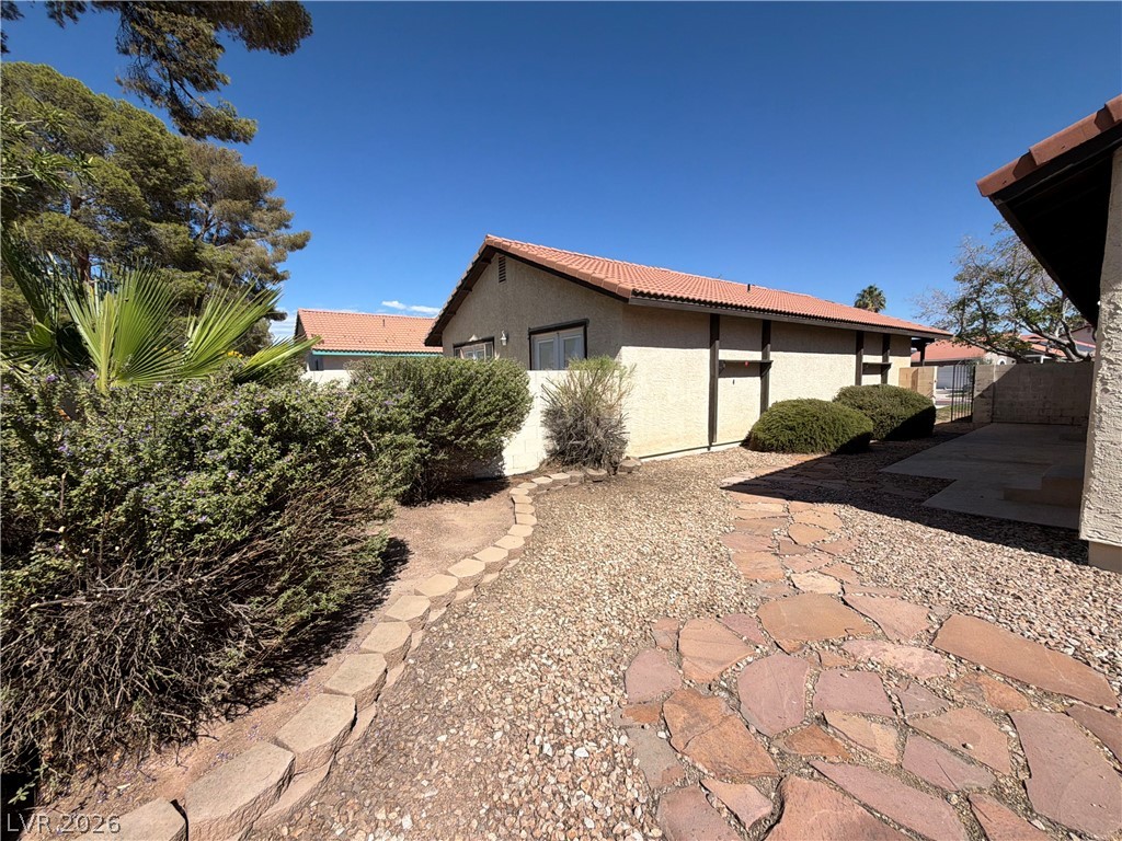 3924 Applecrest Street Property Photo 5