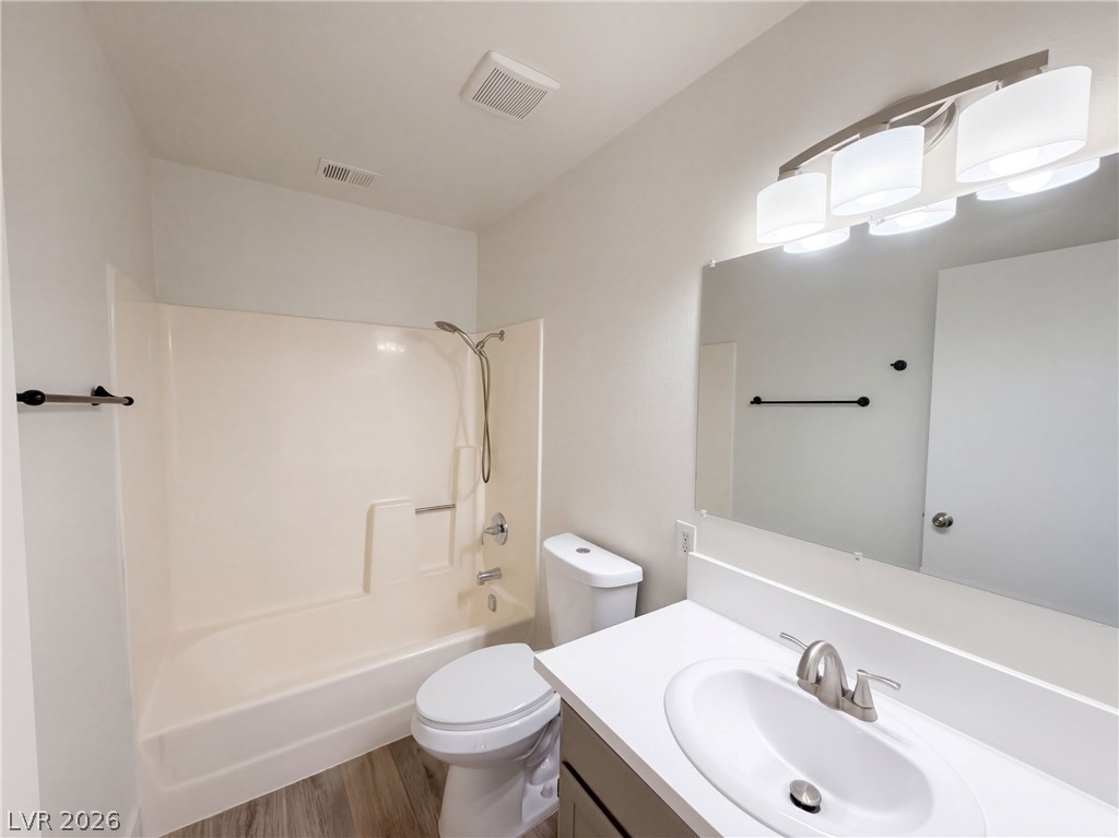3924 Applecrest Street Property Photo 14
