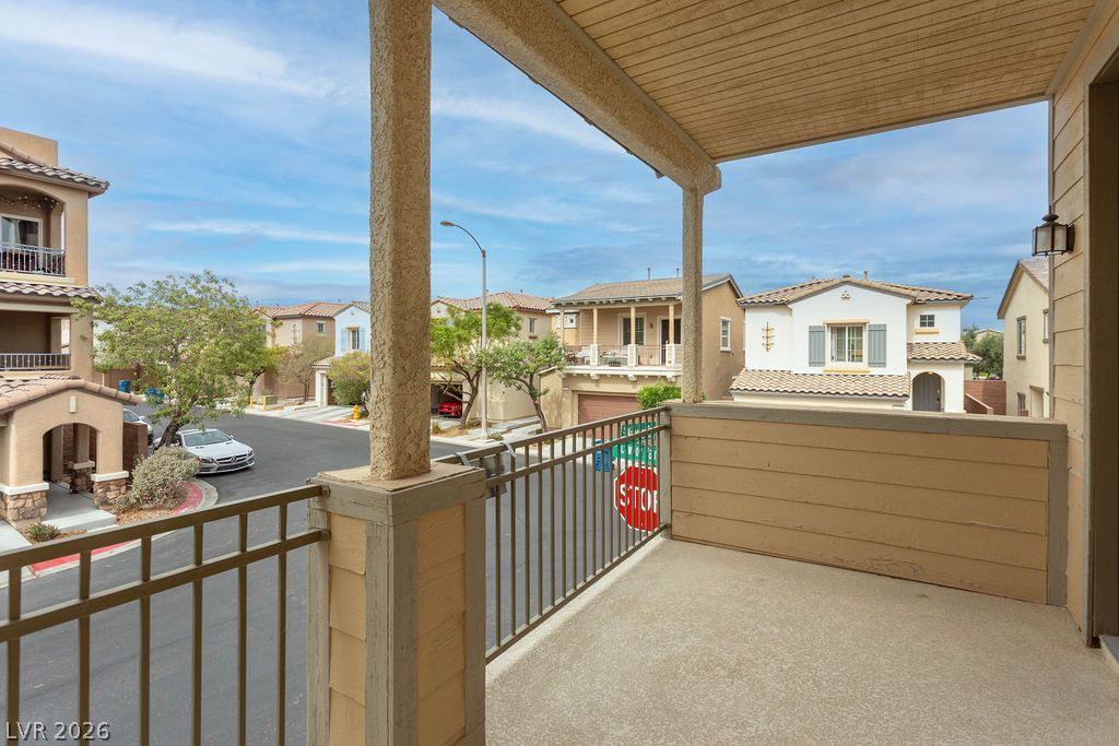 9820 November Rain Street Property Photo 37