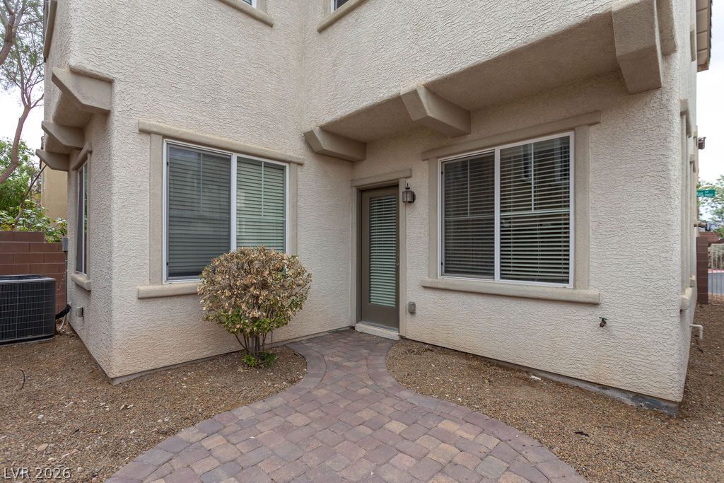 9820 November Rain Street Property Photo 39