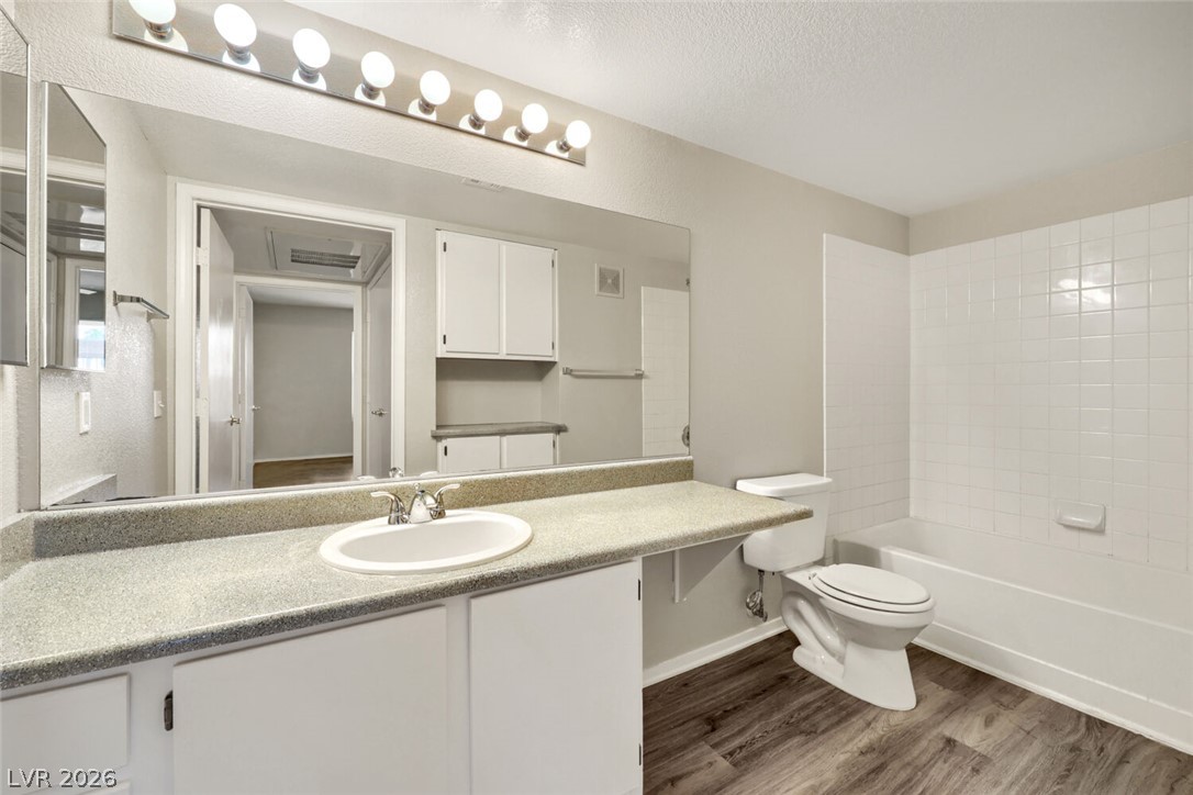 555 East Silverado Ranch Boulevard 1038 Property Photo 21