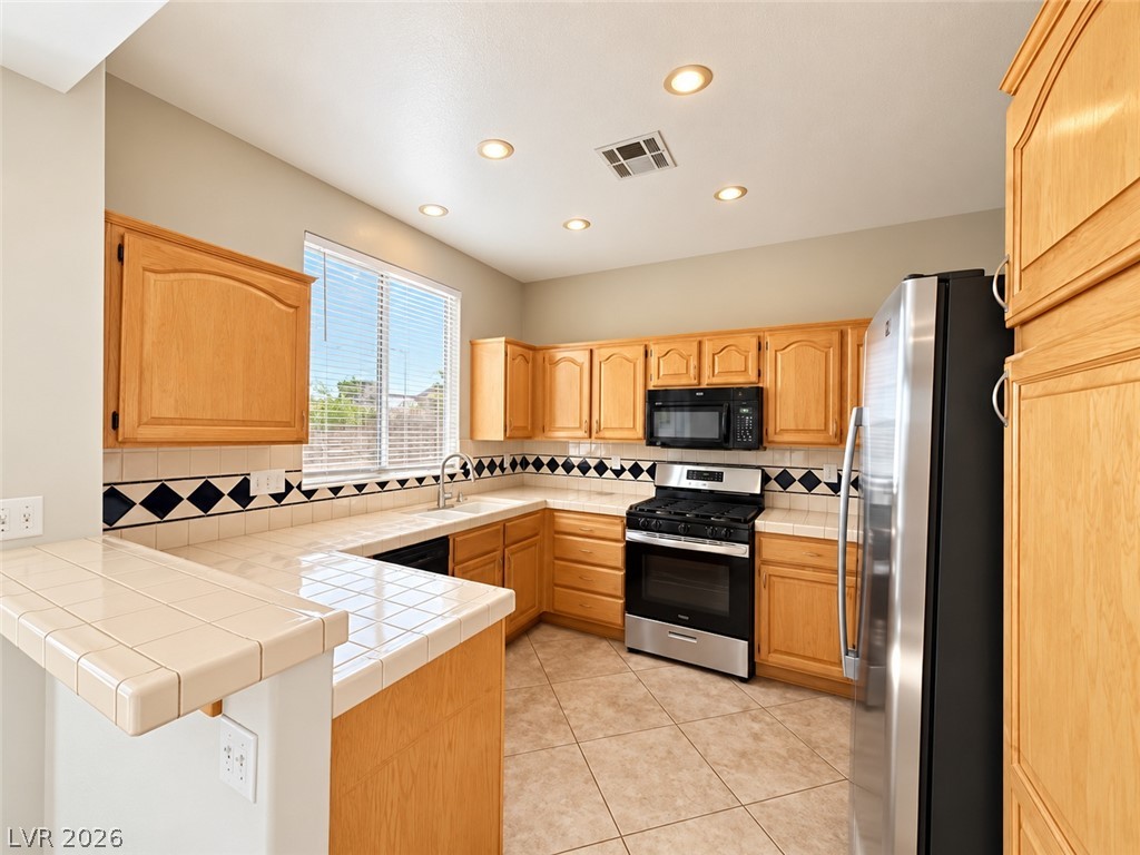 1504 Remembrance Hill Street Property Photo 15
