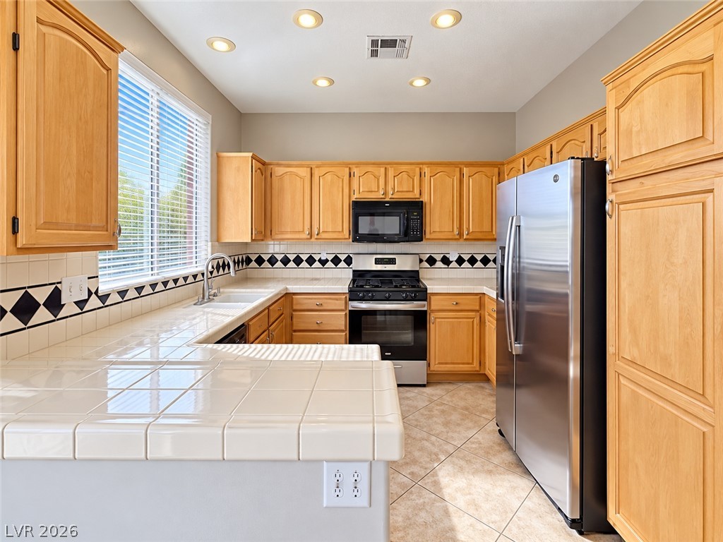 1504 Remembrance Hill Street Property Photo 17