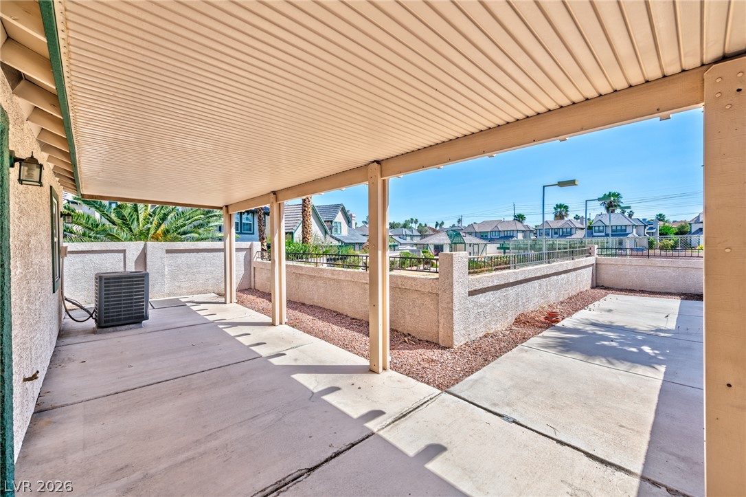 3963 Pembridge Court Property Photo 17