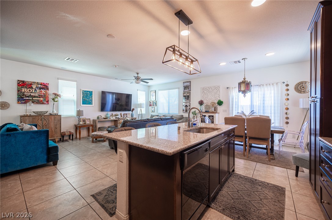 6932 Yellow Cosmos Avenue Property Photo 11