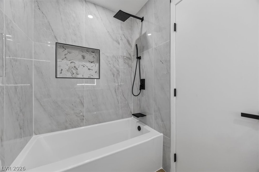 4627 Dealers Choice Way 102 Property Photo 31