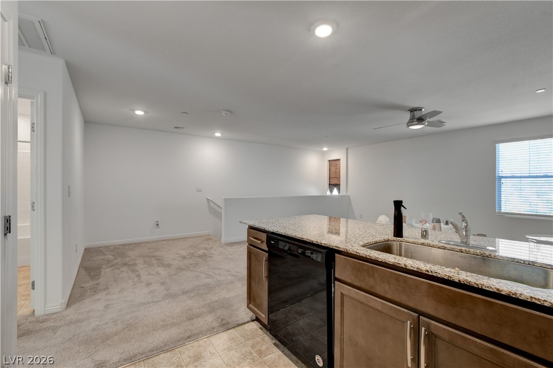 5226 Steep Cliffs Avenue Property Photo 6