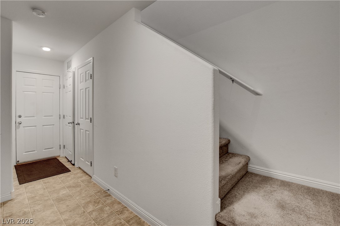 5226 Steep Cliffs Avenue Property Photo 7