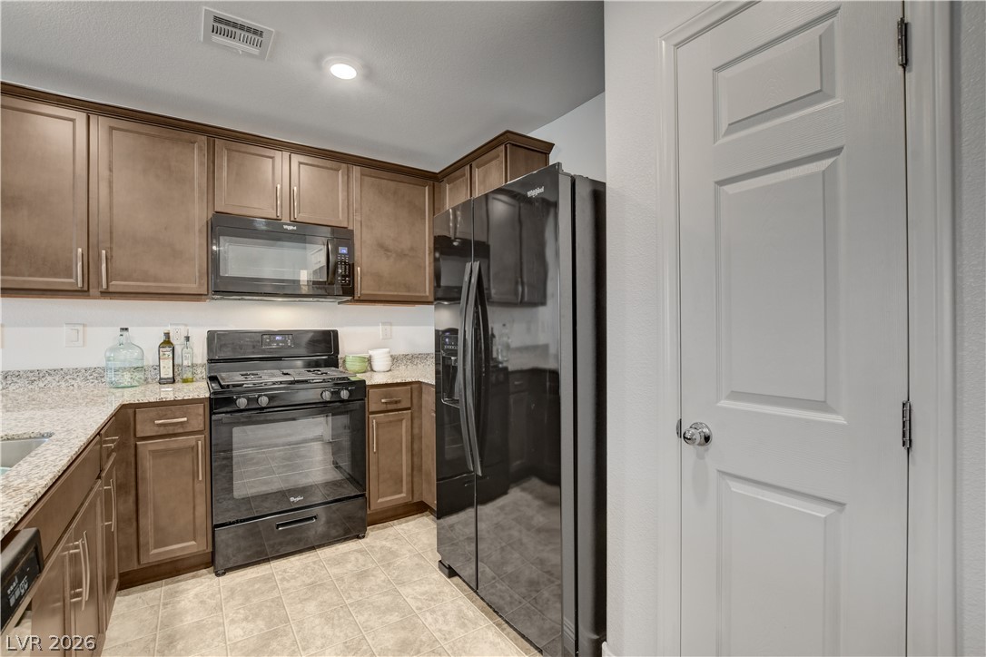 5226 Steep Cliffs Avenue Property Photo 23
