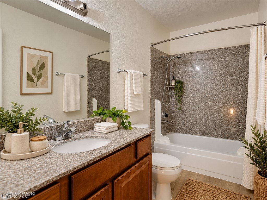 5116 River Glen Drive 228 Property Photo 5