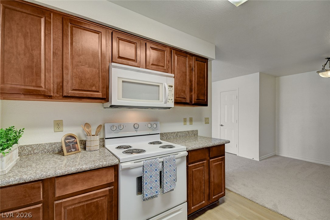 5116 River Glen Drive 228 Property Photo 30