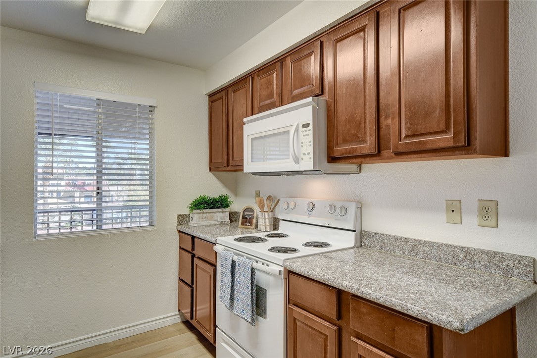 5116 River Glen Drive 228 Property Photo 31