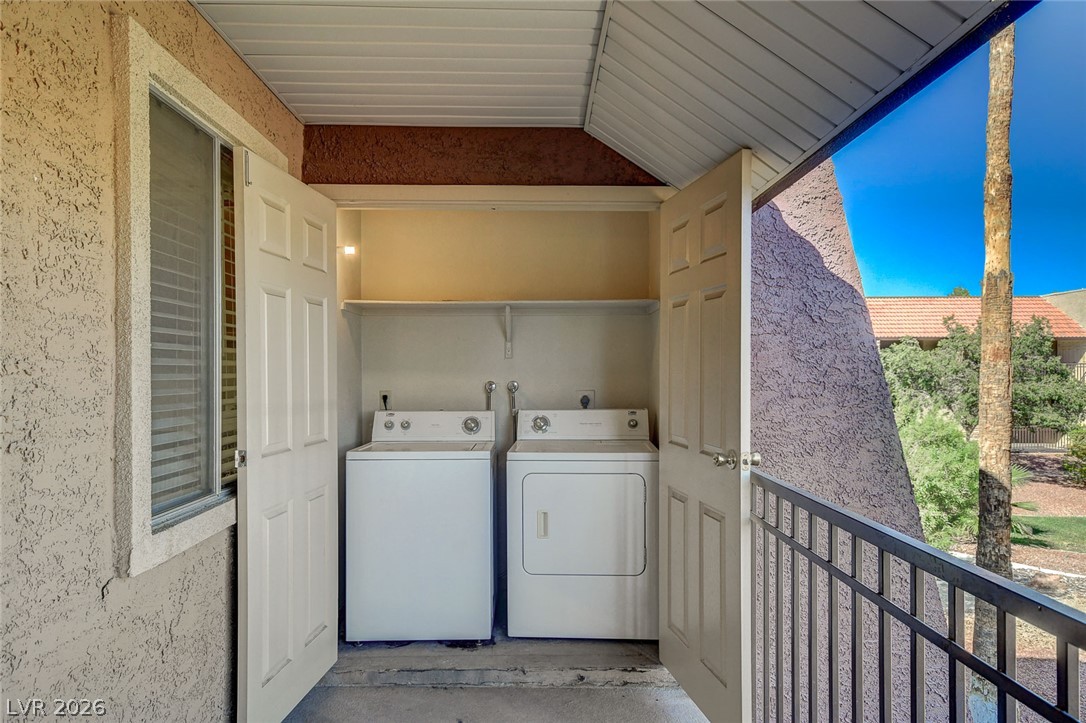 5116 River Glen Drive 228 Property Photo 41